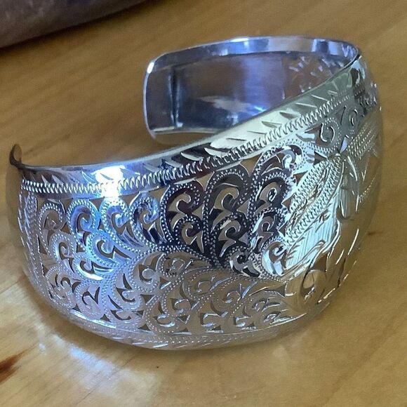 STERLING SILVER 925 GOLD PLATED ELEFANT FILIGREE WIDE LARGE BRACELET​​ - Picture 2 of 7